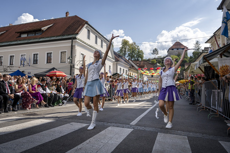 52. Dnevi narodnih noš_povorka (18)